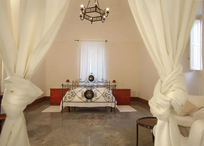 Palazzo Guglielmo 4*