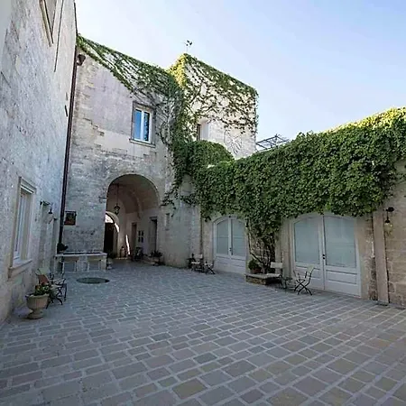 Hotel Palazzo Guglielmo 4*