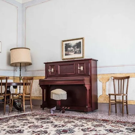 Отель Palazzo Guglielmo 4*